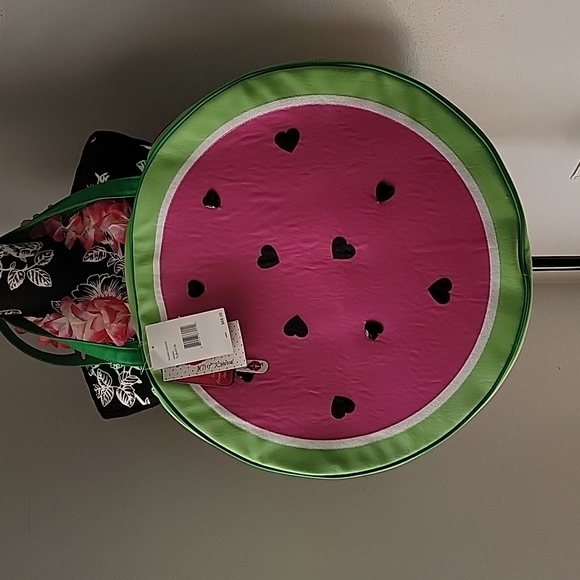 Betsey Johnson Handbags - Betsey Johnson insulated cooler